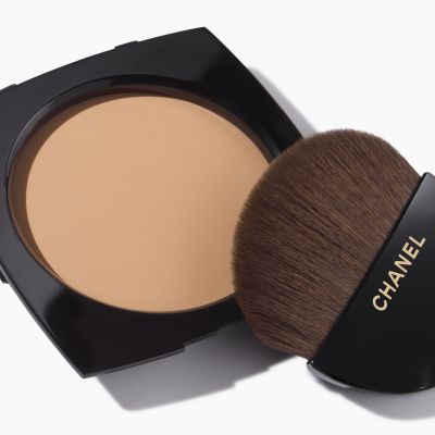 CHANEL LES BEIGES POWDER REFILL Sveiko Švytėjimo suteikiančios skiadrios kompaktinės pudros pakeitimas