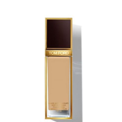 Radiant, Moisture-Rich Fluid Foundation