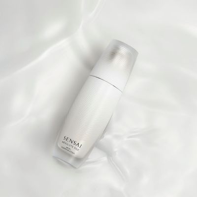 SENSAI Absolute Silk Micro Essence in Lotion Esencija veidui