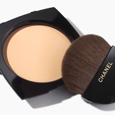 CHANEL LES BEIGES POWDER REFILL Sveiko Švytėjimo suteikiančios skiadrios kompaktinės pudros pakeitimas