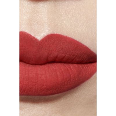 CHANEL ROUGE ALLURE LIQUID VELVET  Creamy velvet lipcolour