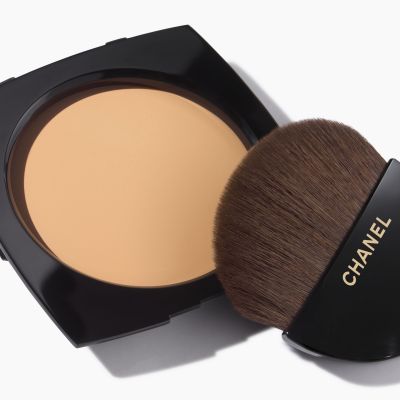 CHANEL LES BEIGES POWDER REFILL Sveiko Švytėjimo suteikiančios skiadrios kompaktinės pudros pakeitimas