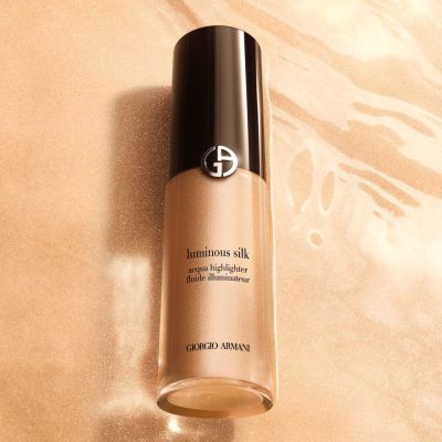 GIORGIO ARMANI BEAUTY Luminous Silk Acqua Švytėjimo suteikianti priemonė