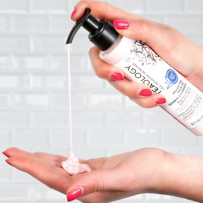 TEAOLOGY Peach Tea Milk-To-Oil Double Cleanser Cleansing milk-oil