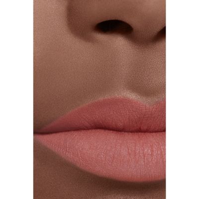 CHANEL ROUGE ALLURE LIQUID VELVET Kreminės, skystos tekstūros matiniai lūpų dažai 