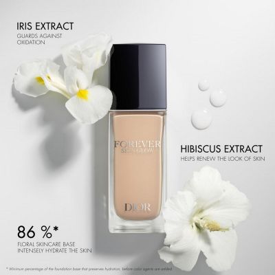 DIOR Dior Forever Skin Glow Sveiko švytėjimo suteikianti, drėkinanti ir ilgai išliekanti kreminė pudra