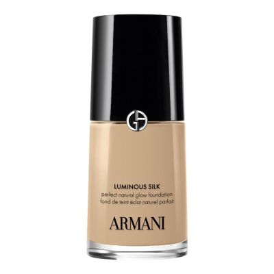 GIORGIO ARMANI BEAUTY Luminous Silk Natural glow radiant foundation