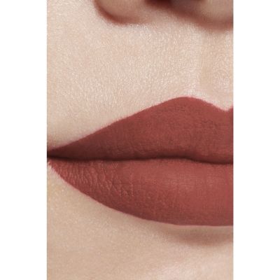 CHANEL ROUGE ALLURE LIQUID VELVET  Kreminės, skystos tekstūros matiniai lūpų dažai 